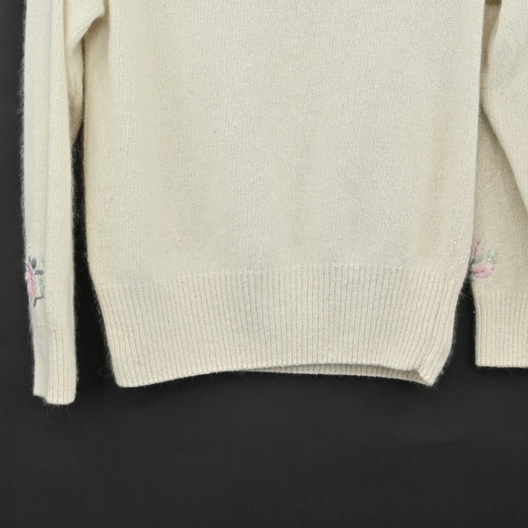 Vtg Granny Core Silk Angora Embroidered Sweater Size‎ L Lambswool Floral Pearl - Picture 11 of 12